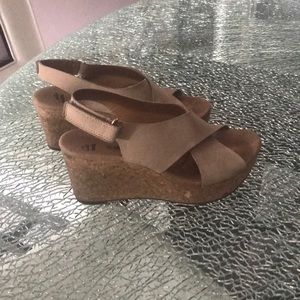 Clark’s shoe size 7